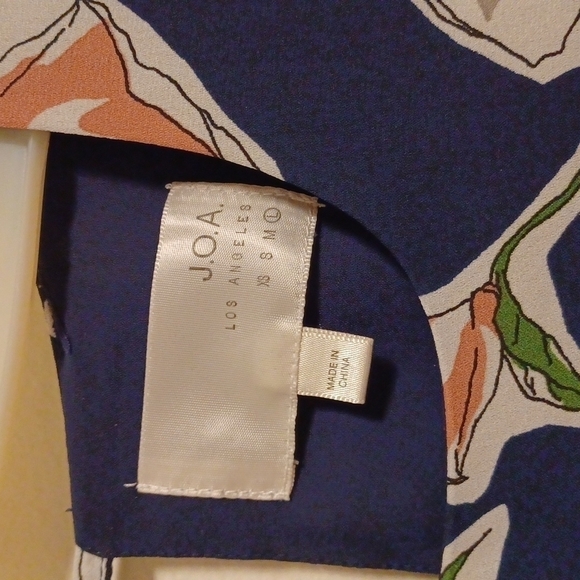 JOA Los Angeles blouse Size L Beautiful garment! - Picture 8 of 12